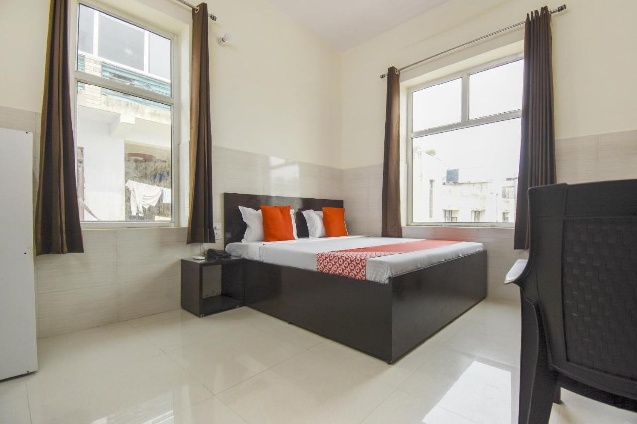 Flagship 75751 Hotel Surya Bahadrabad Екстериор снимка
