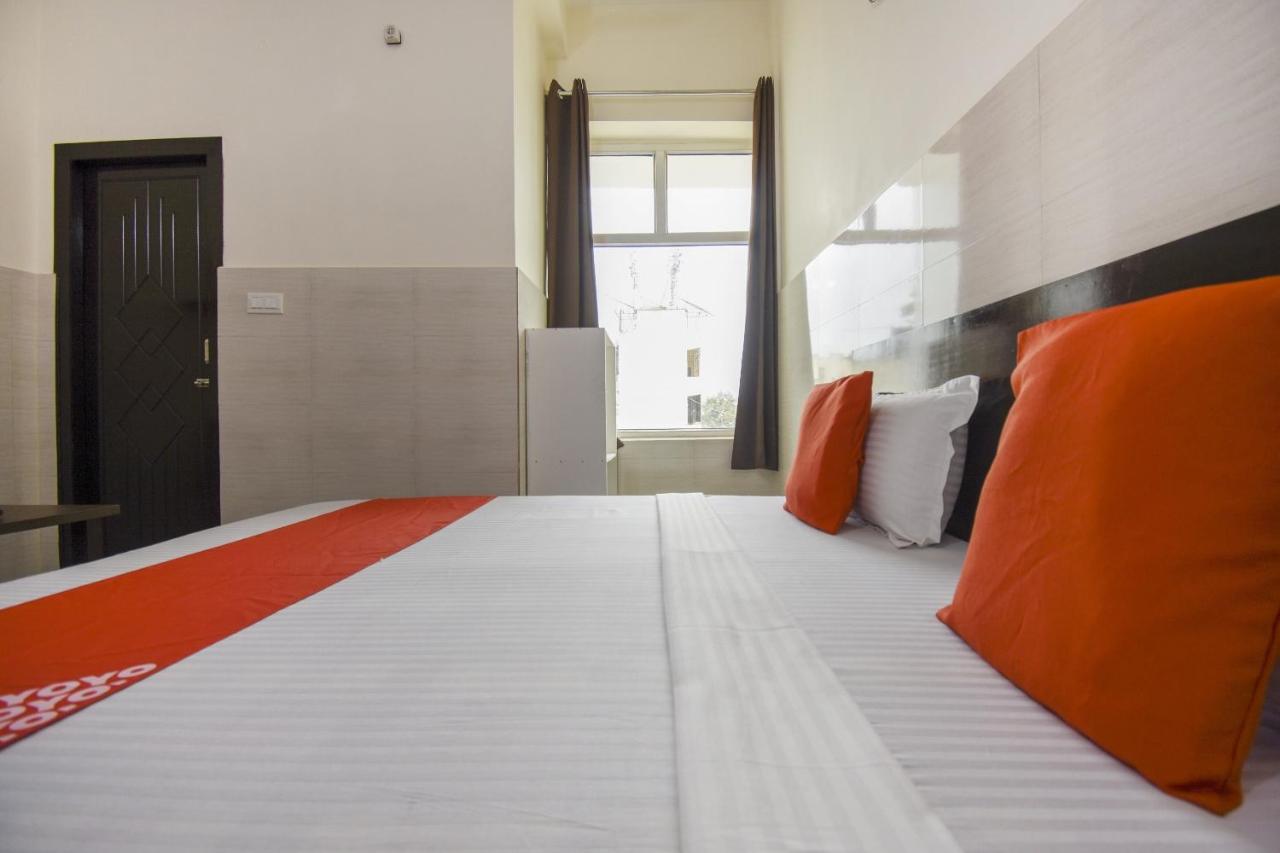 Flagship 75751 Hotel Surya Bahadrabad Екстериор снимка