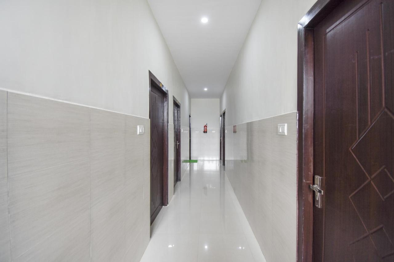 Flagship 75751 Hotel Surya Bahadrabad Екстериор снимка