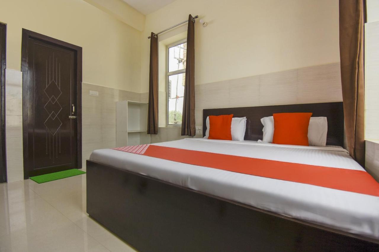 Flagship 75751 Hotel Surya Bahadrabad Екстериор снимка