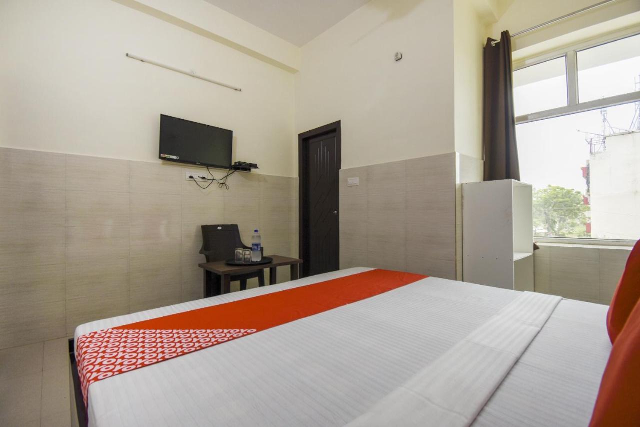 Flagship 75751 Hotel Surya Bahadrabad Екстериор снимка