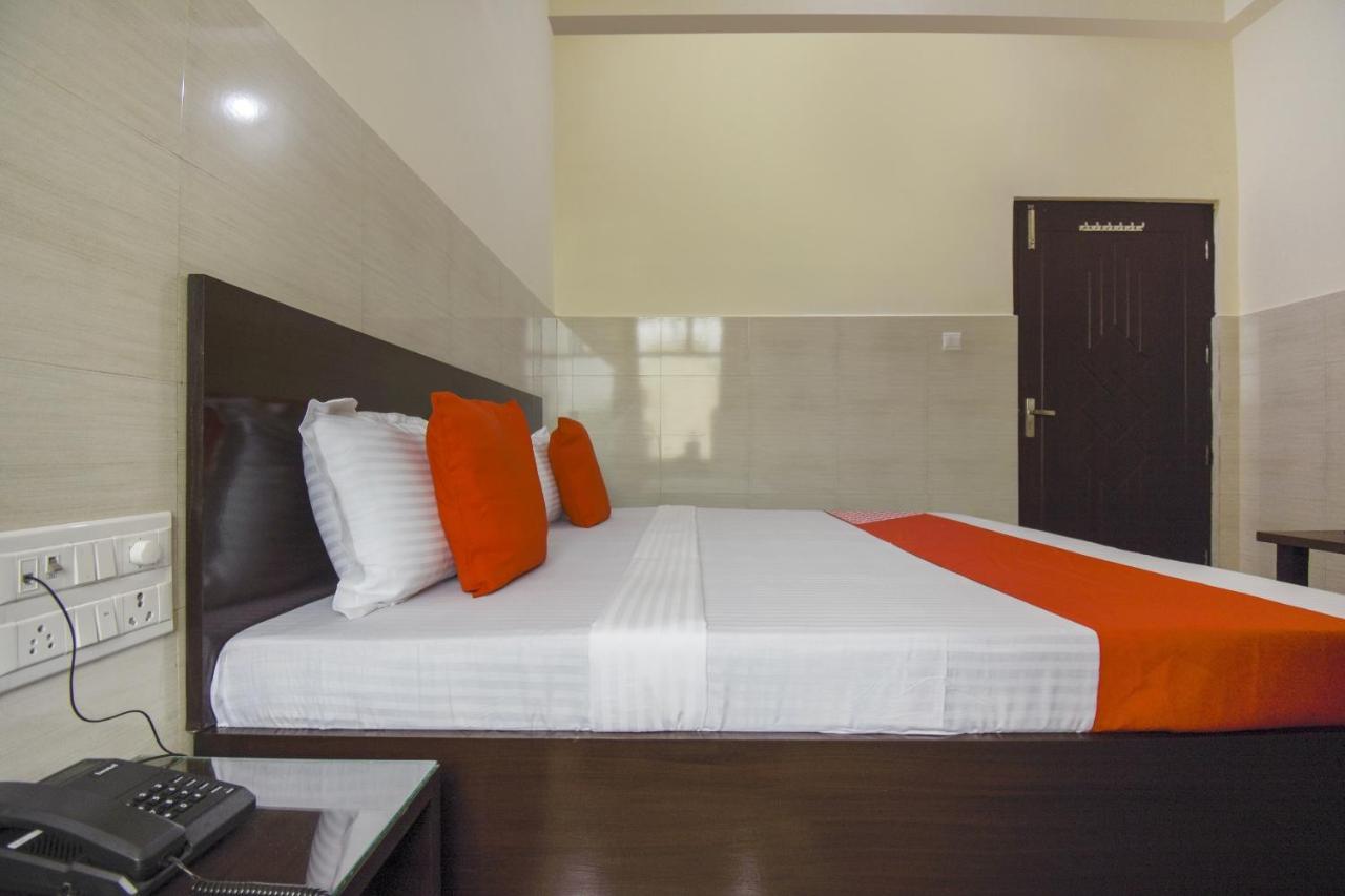 Flagship 75751 Hotel Surya Bahadrabad Екстериор снимка